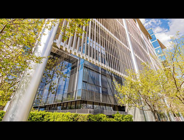 1,638M² OFFICE TO LET IN ROSEBANK